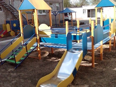 Дитячі майданчики для дітей з обмеженими можливостями